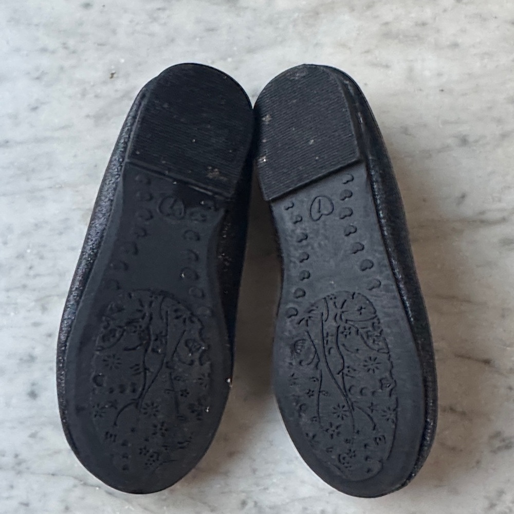 Adorable Black Cat Face Kids Shoes - Picture 3 of 5